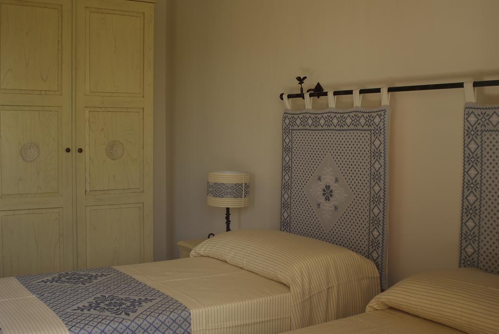 B&B Pubulos Olbia Kültér fotó